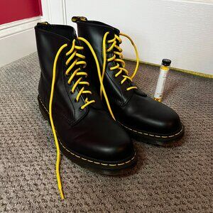 Doc Marten 1460 Smooth Leather Lace Up Boots